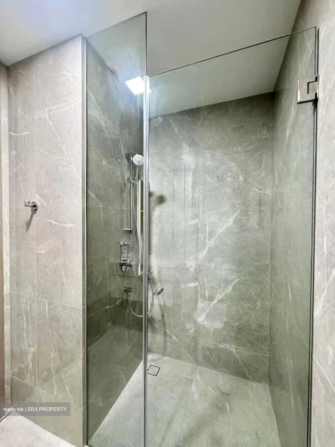 Dairy Farm Residences (D23), Apartment #546698151